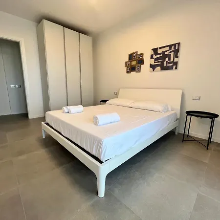 Kristall Lägenhetshotell Desenzano del Garda