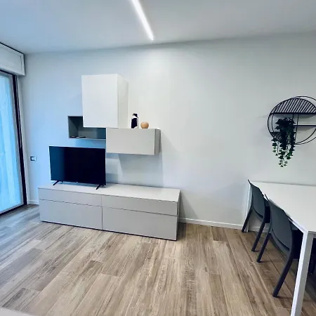 Lägenhetshotell Kristall Desenzano del Garda