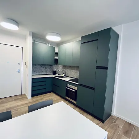 Hotel apartamentowy Kristall 2*