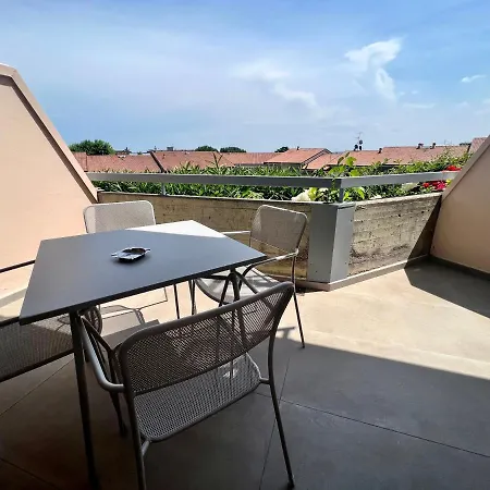 Hotel apartamentowy Kristall Desenzano del Garda