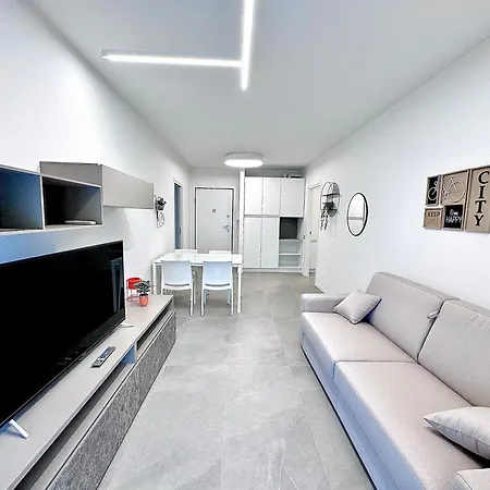 Kristall Hotel apartamentowy 2*